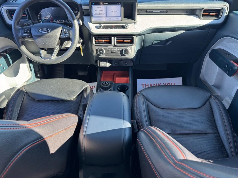 Ford Maverick Vehicle Full-screen Gallery Image 11