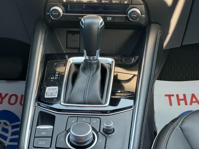 Mazda CX-5 Vehicle Full-screen Gallery Image 14