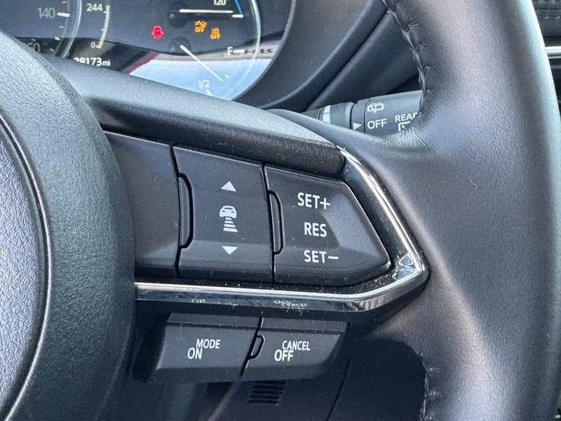 Mazda CX-5 Vehicle Full-screen Gallery Image 20