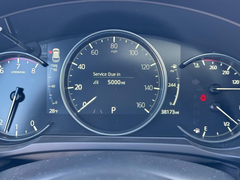 Mazda CX-5 Vehicle Full-screen Gallery Image 21