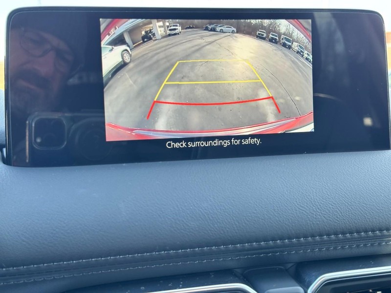 Mazda CX-5 Vehicle Full-screen Gallery Image 22