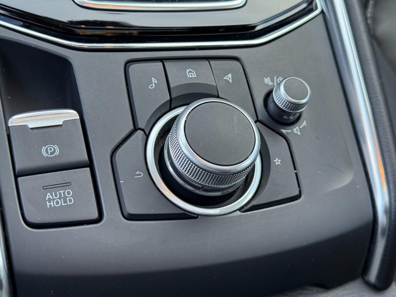 Mazda CX-5 Vehicle Full-screen Gallery Image 24
