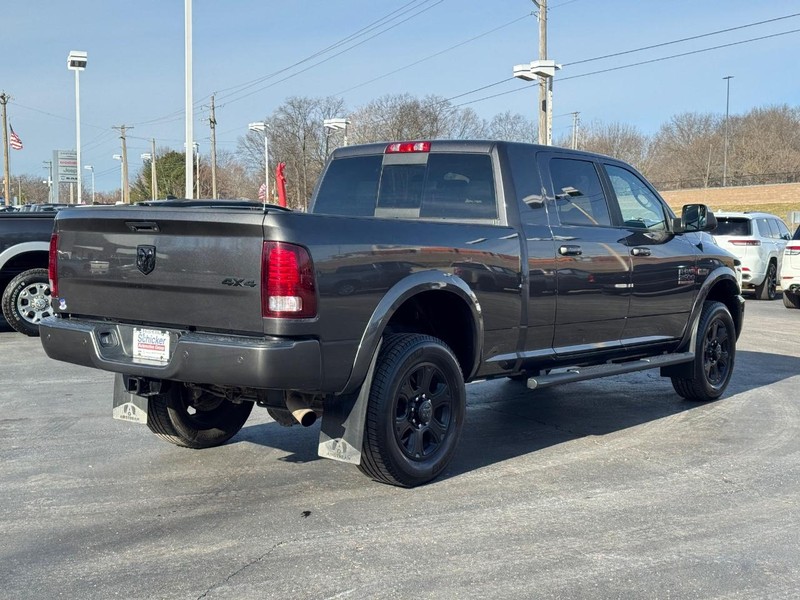 Ram 2500 Vehicle Full-screen Gallery Image 03