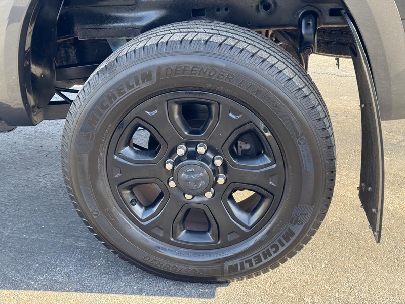 Ram 2500 Vehicle Full-screen Gallery Image 07