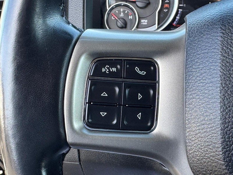 Ram 2500 Vehicle Full-screen Gallery Image 18