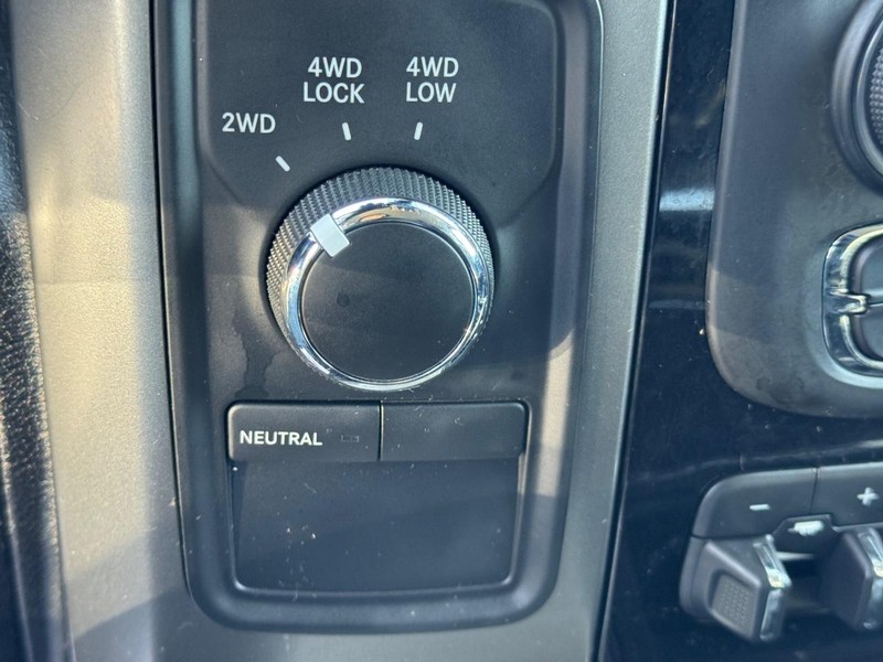 Ram 2500 Vehicle Full-screen Gallery Image 20