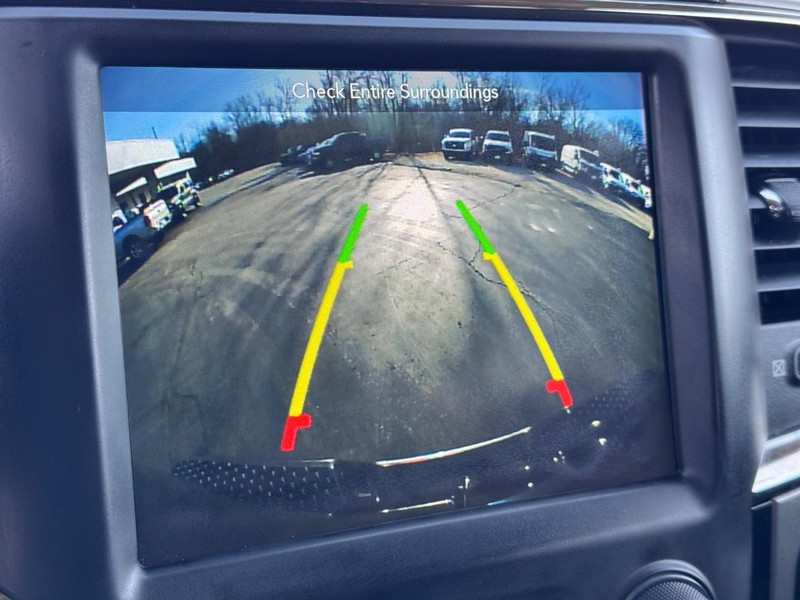 Ram 2500 Vehicle Full-screen Gallery Image 22