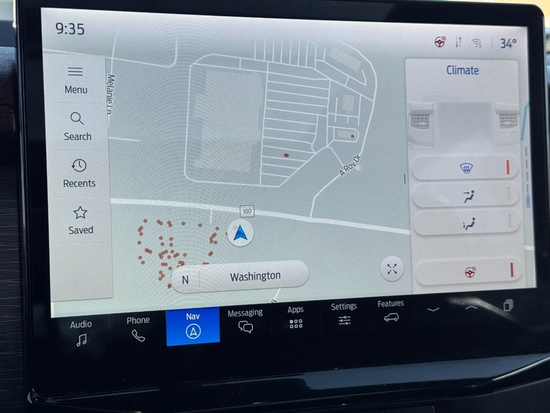 Ford Expedition Max Vehicle Full-screen Gallery Image 22