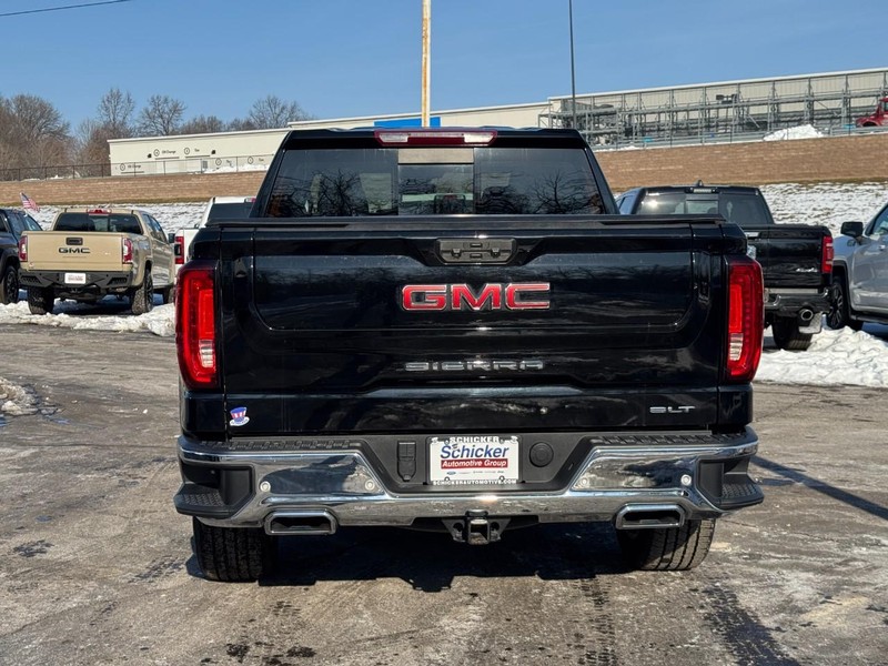 GMC Sierra 1500 Vehicle Full-screen Gallery Image 06
