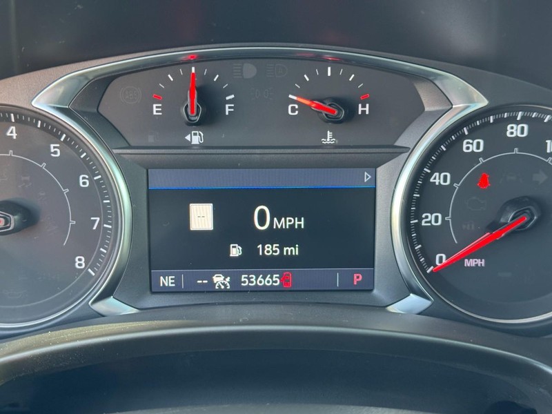 GMC Terrain Vehicle Full-screen Gallery Image 19