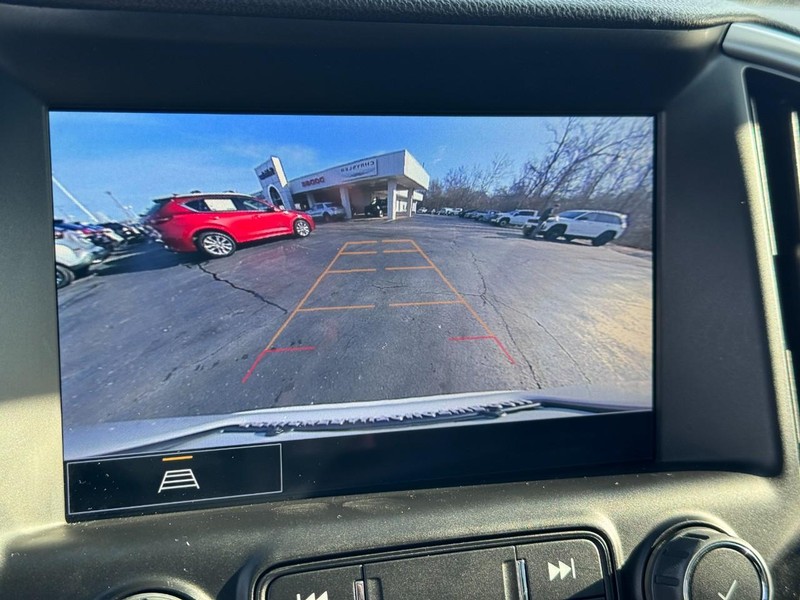 GMC Terrain Vehicle Full-screen Gallery Image 21