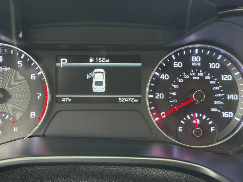 Kia Forte Vehicle Full-screen Gallery Image 18