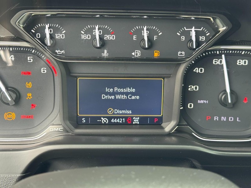 GMC Sierra 1500 Vehicle Full-screen Gallery Image 20