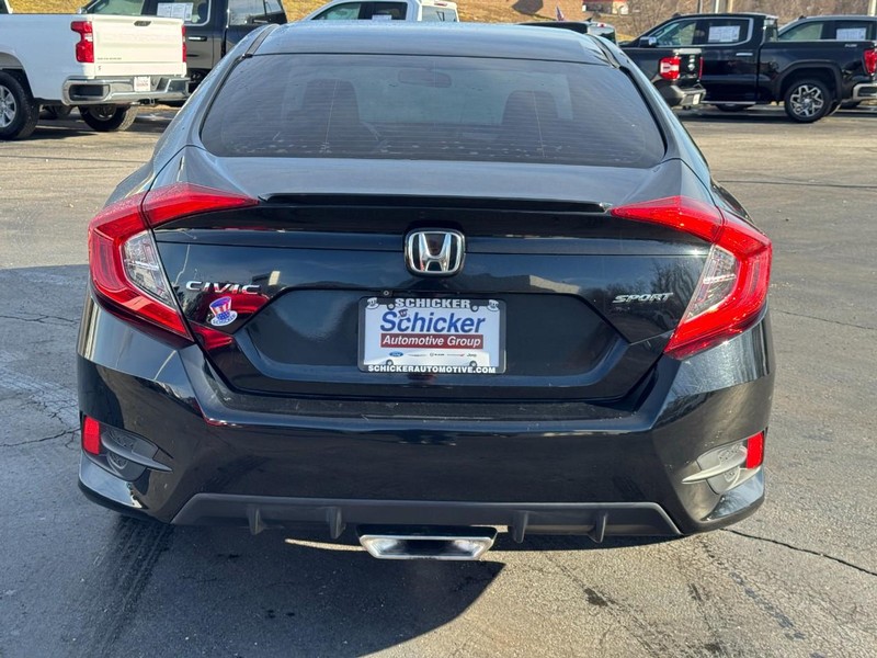 Honda Civic Sedan Vehicle Full-screen Gallery Image 05