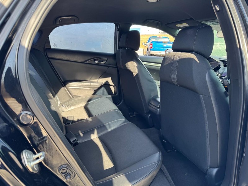 Honda Civic Sedan Vehicle Full-screen Gallery Image 10