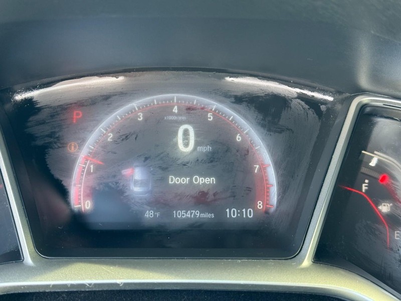 Honda Civic Sedan Vehicle Full-screen Gallery Image 19