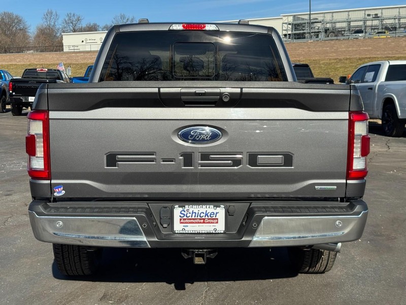 Ford F-150 Vehicle Full-screen Gallery Image 05