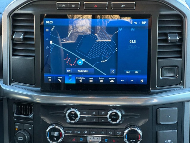 Ford F-150 Vehicle Full-screen Gallery Image 13