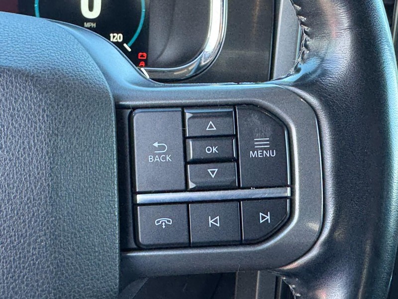 Ford F-150 Vehicle Full-screen Gallery Image 20