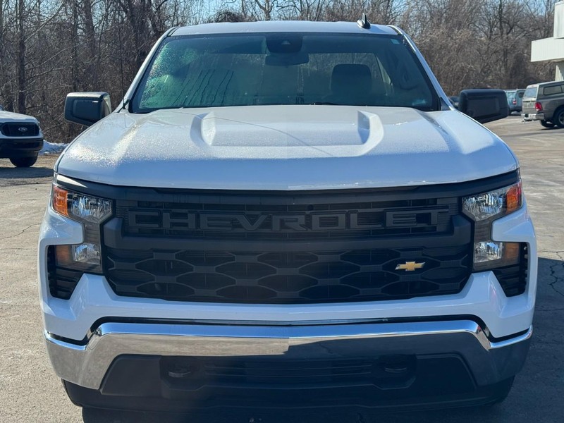 Chevrolet Silverado 1500 Vehicle Full-screen Gallery Image 09