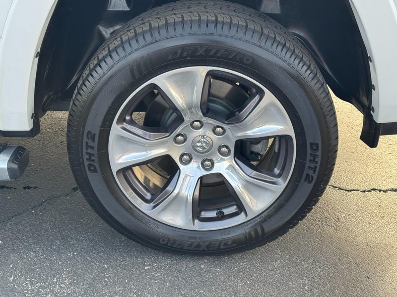 Ram 1500 Vehicle Full-screen Gallery Image 07