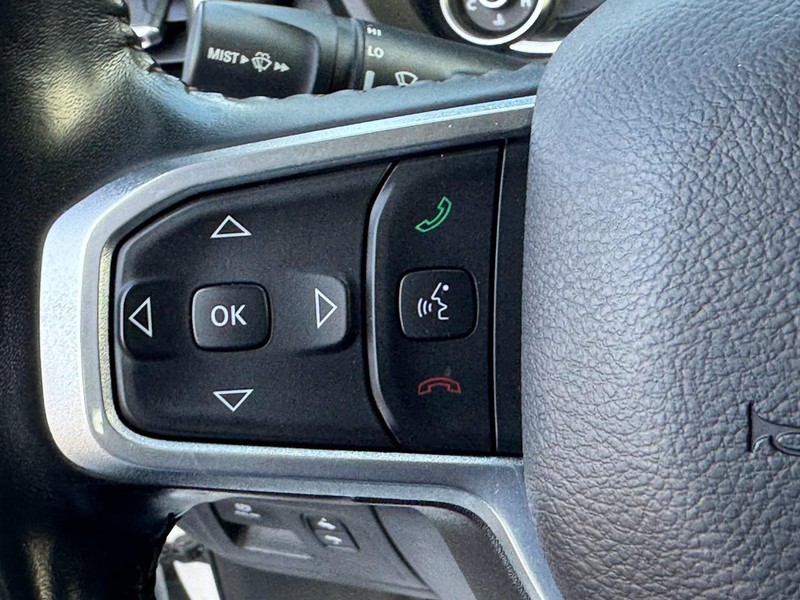 Ram 1500 Vehicle Full-screen Gallery Image 18