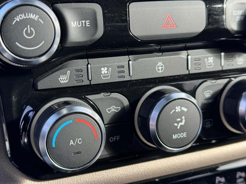 Ram 1500 Vehicle Full-screen Gallery Image 23