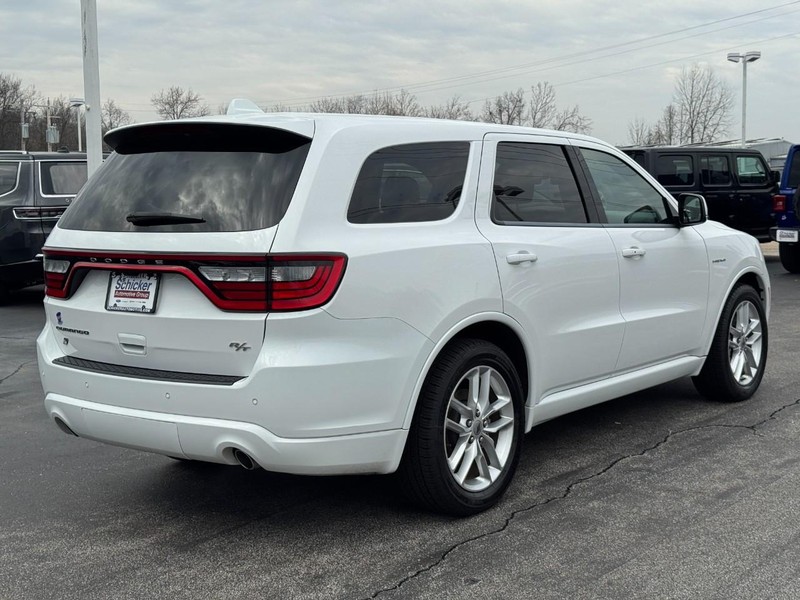 Dodge Durango Vehicle Full-screen Gallery Image 03