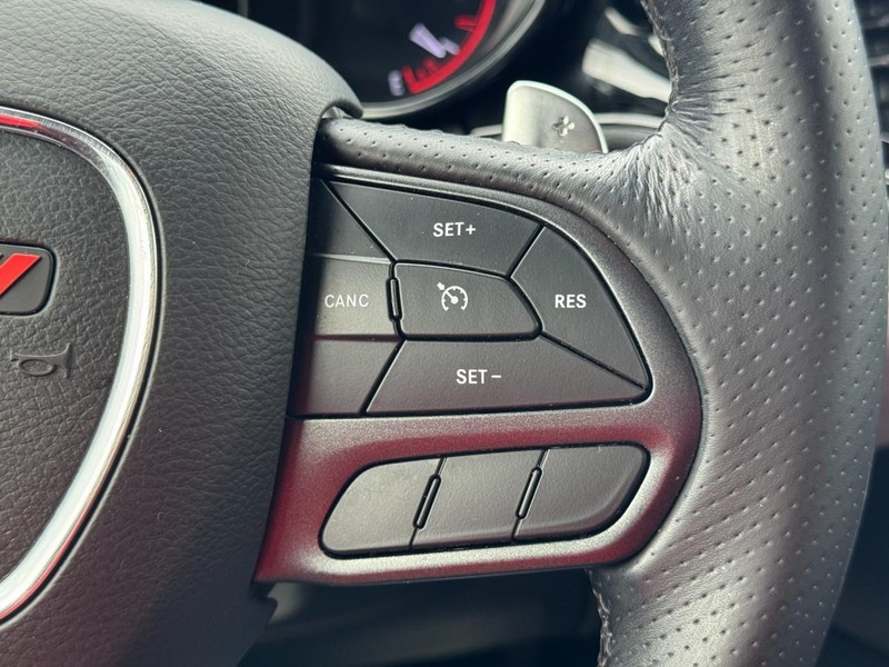 Dodge Durango Vehicle Full-screen Gallery Image 19