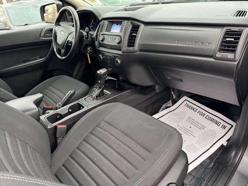 Ford Ranger Vehicle Full-screen Gallery Image 11