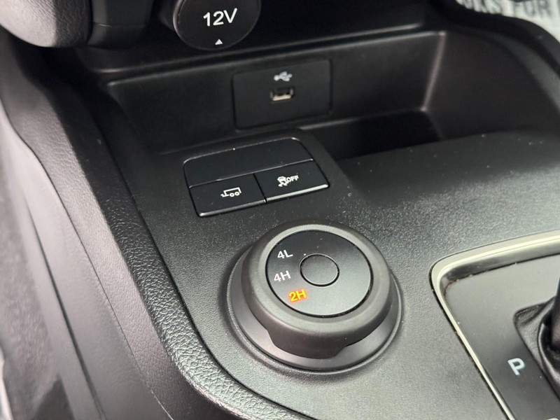 Ford Ranger Vehicle Full-screen Gallery Image 19