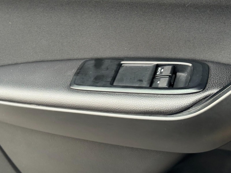 Ford Ranger Vehicle Full-screen Gallery Image 21