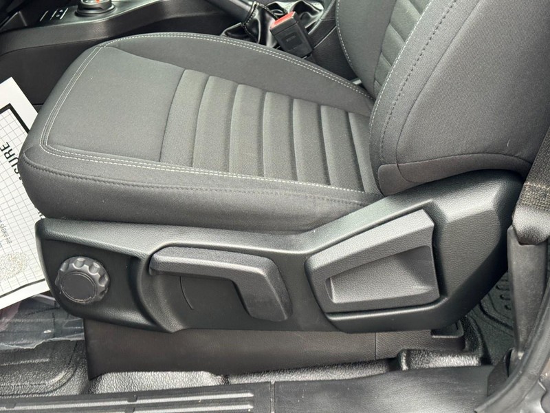 Ford Ranger Vehicle Full-screen Gallery Image 22