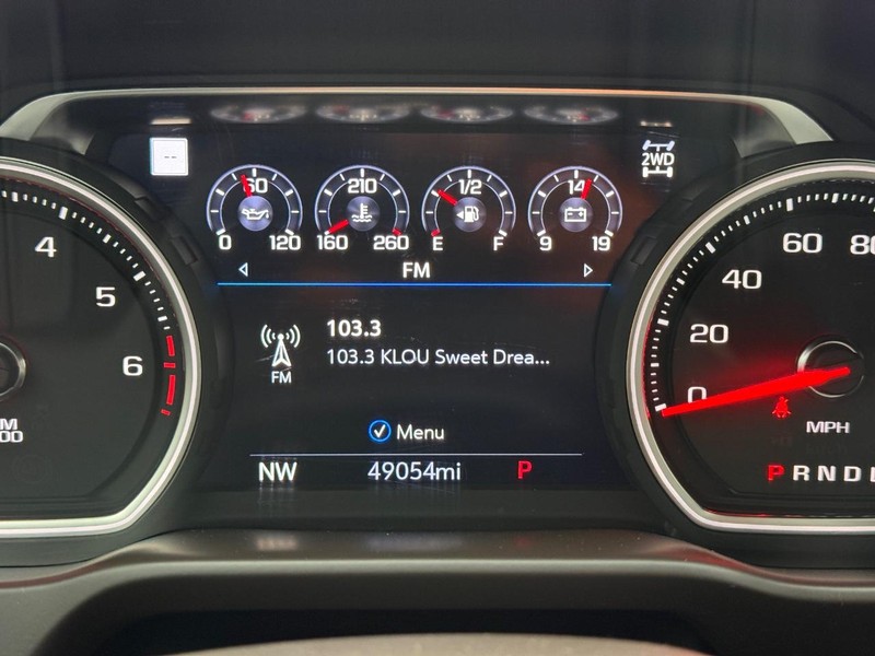 Chevrolet Silverado 2500HD Vehicle Full-screen Gallery Image 23