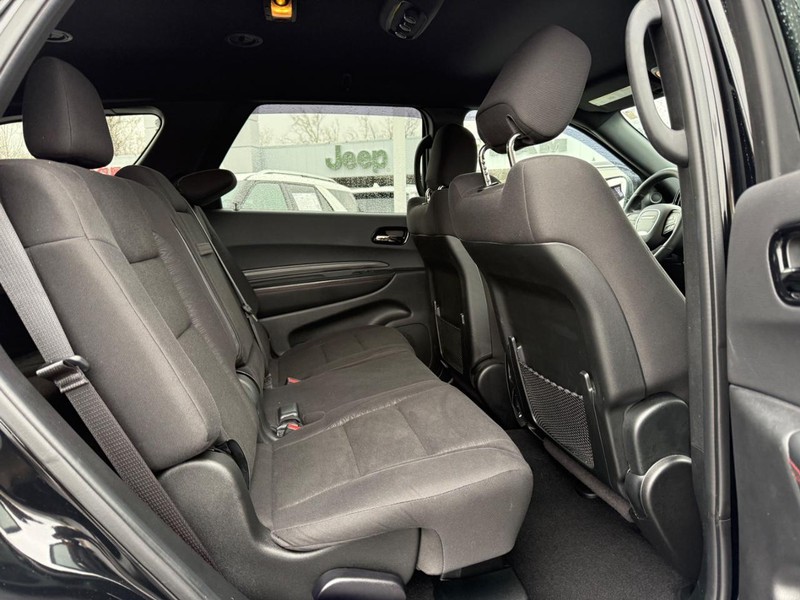Dodge Durango Vehicle Full-screen Gallery Image 11