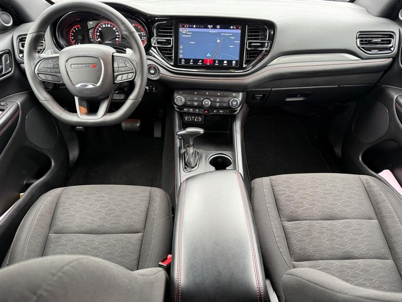 Dodge Durango Vehicle Full-screen Gallery Image 12