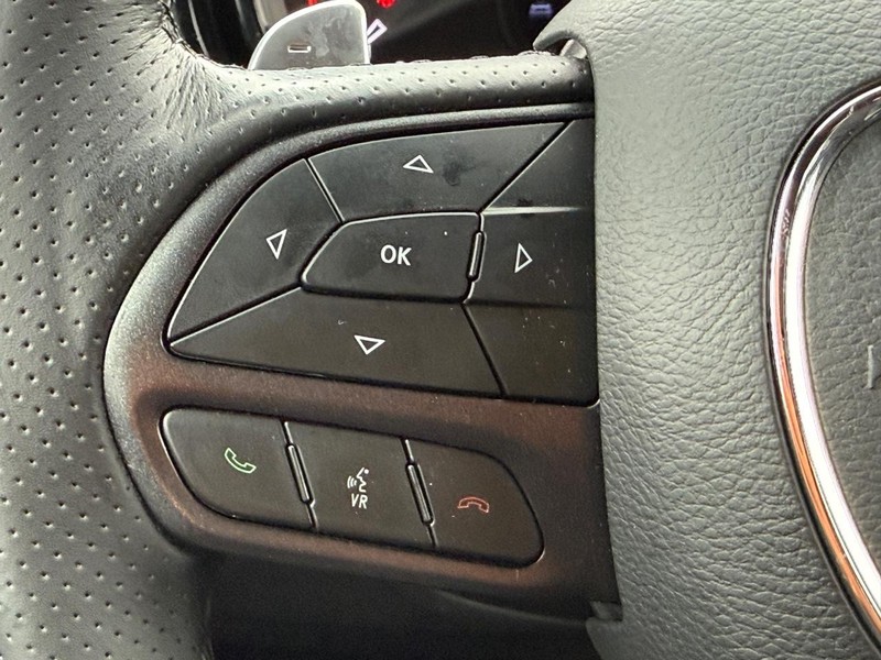 Dodge Durango Vehicle Full-screen Gallery Image 14