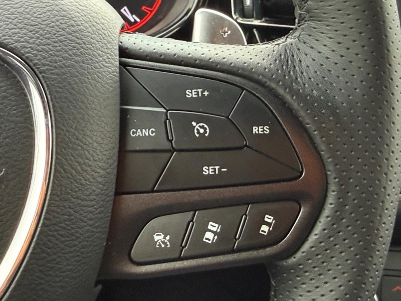 Dodge Durango Vehicle Full-screen Gallery Image 15