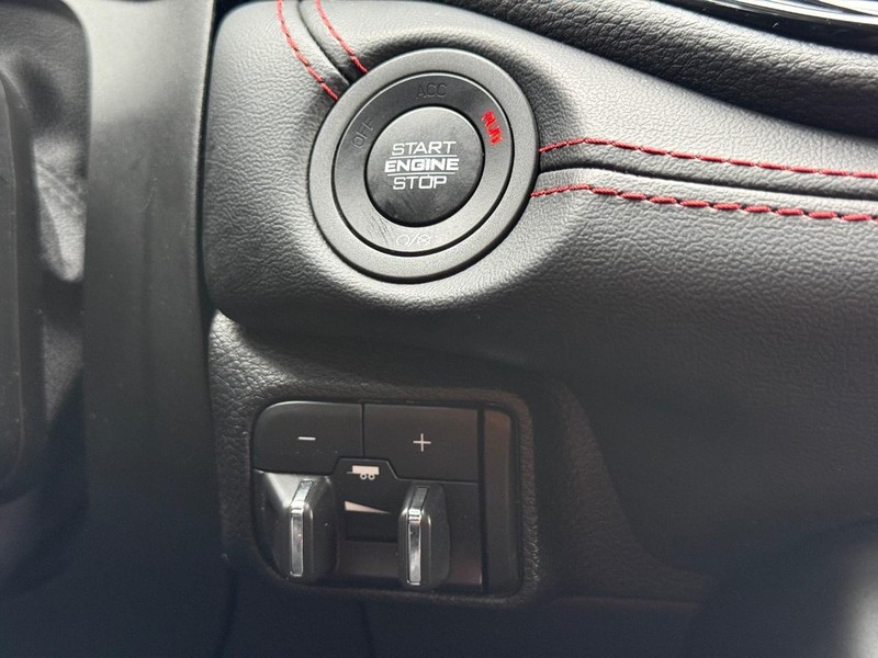 Dodge Durango Vehicle Full-screen Gallery Image 16