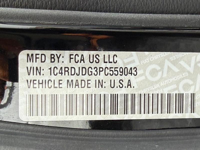 Dodge Durango Vehicle Full-screen Gallery Image 26