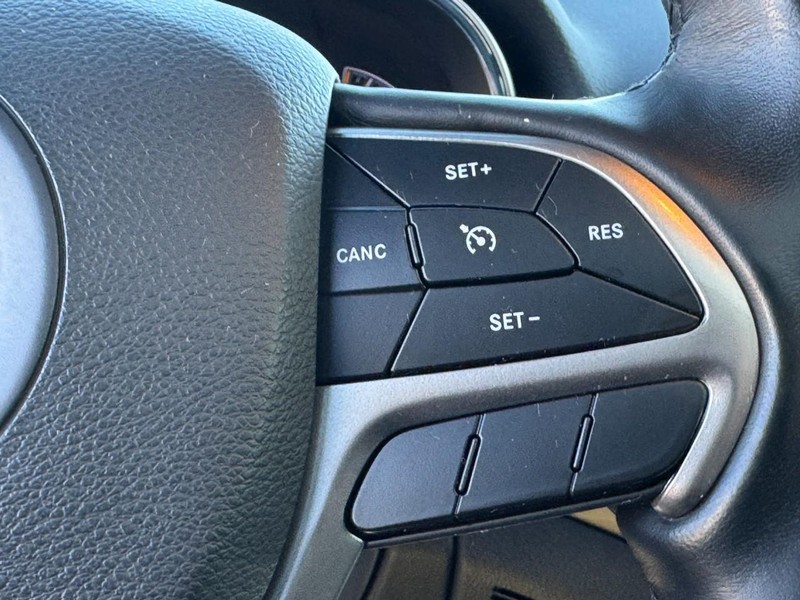 Jeep Grand Cherokee WK Vehicle Full-screen Gallery Image 20