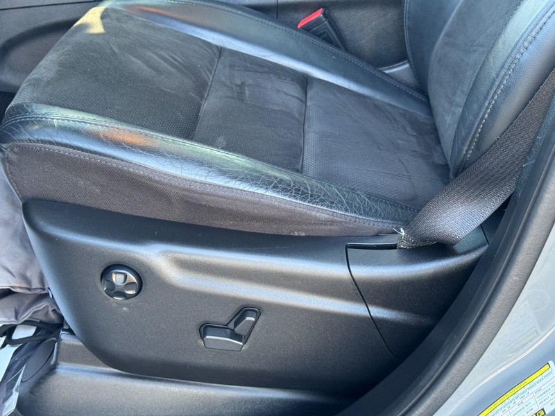 Jeep Grand Cherokee WK Vehicle Full-screen Gallery Image 28