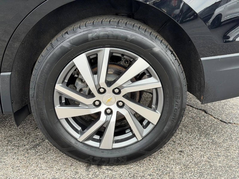 Chevrolet Equinox Vehicle Full-screen Gallery Image 07