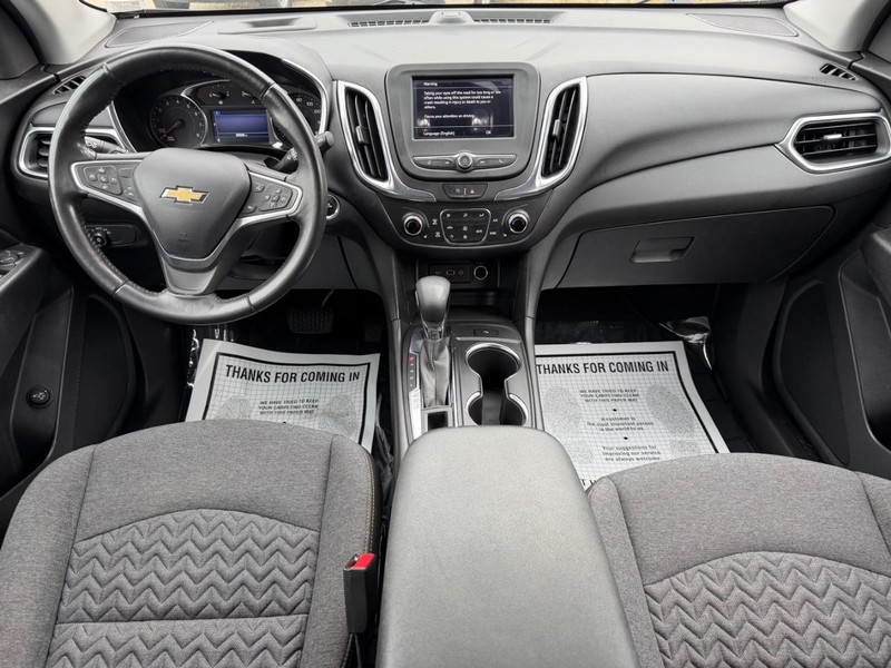 Chevrolet Equinox Vehicle Full-screen Gallery Image 11