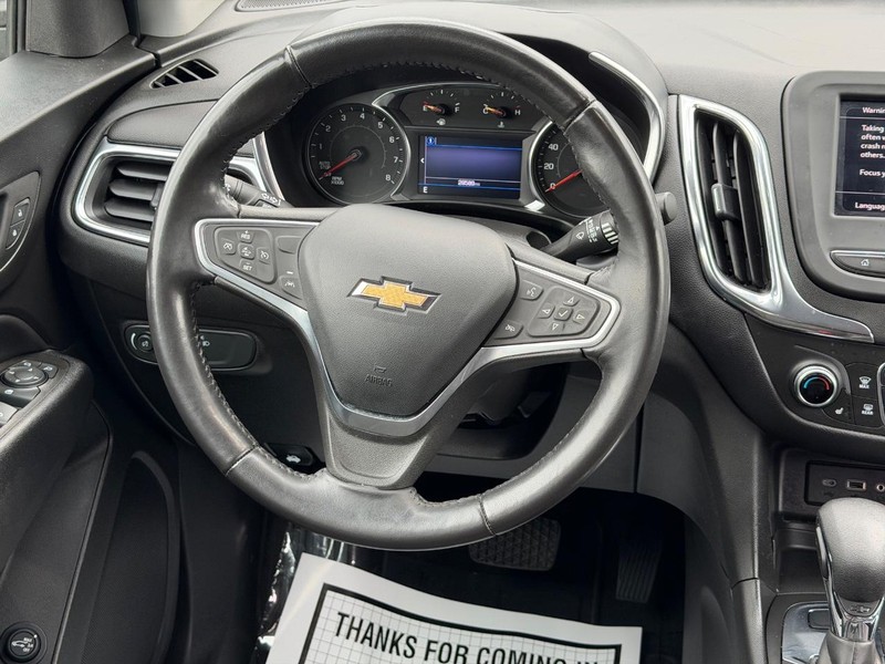 Chevrolet Equinox Vehicle Full-screen Gallery Image 12