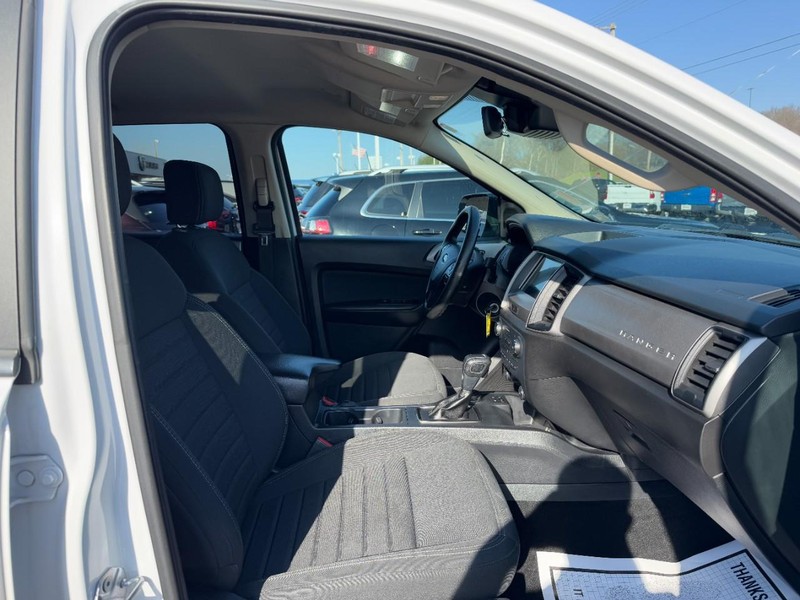 Ford Ranger Vehicle Full-screen Gallery Image 16