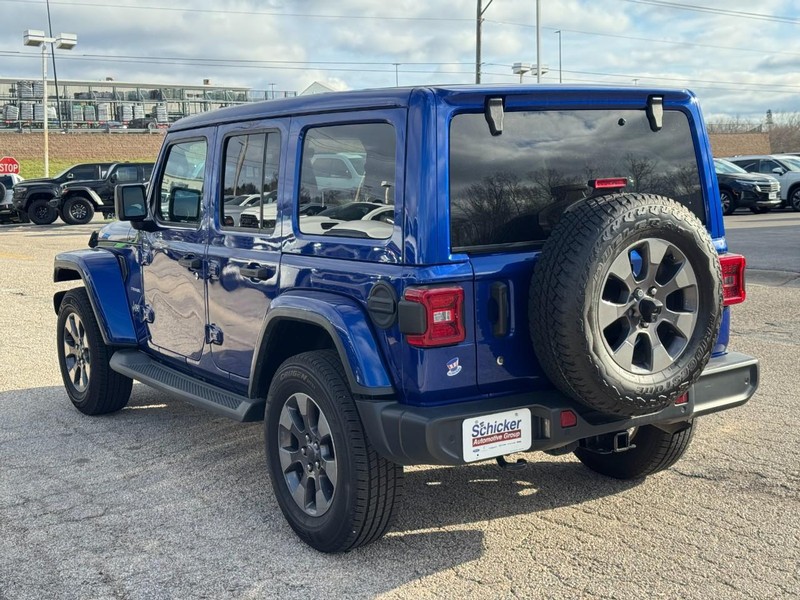 Jeep Wrangler Unlimited Vehicle Full-screen Gallery Image 06