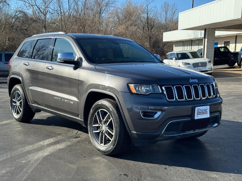 Jeep Grand Cherokee Vehicle Full-screen Gallery Image 02