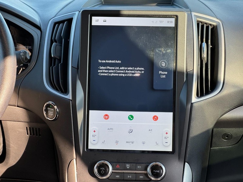 Ford Edge Vehicle Full-screen Gallery Image 13