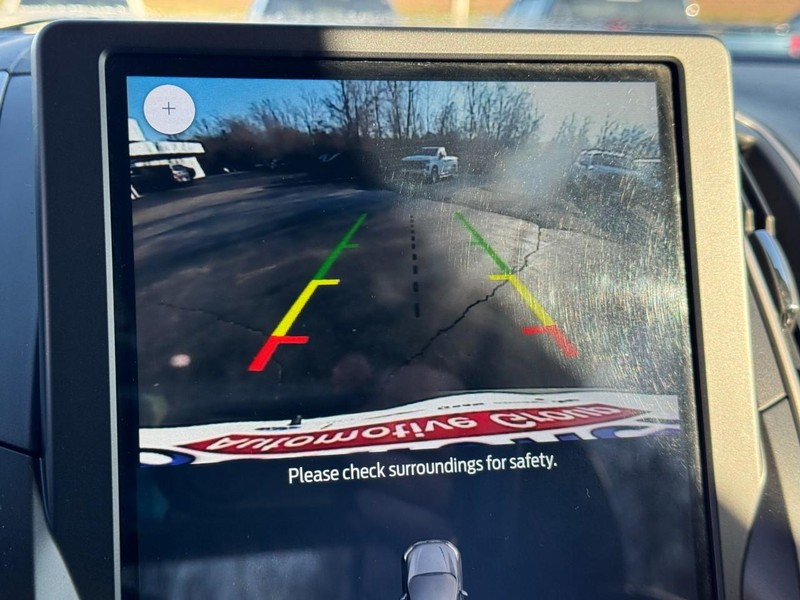 Ford Edge Vehicle Full-screen Gallery Image 22